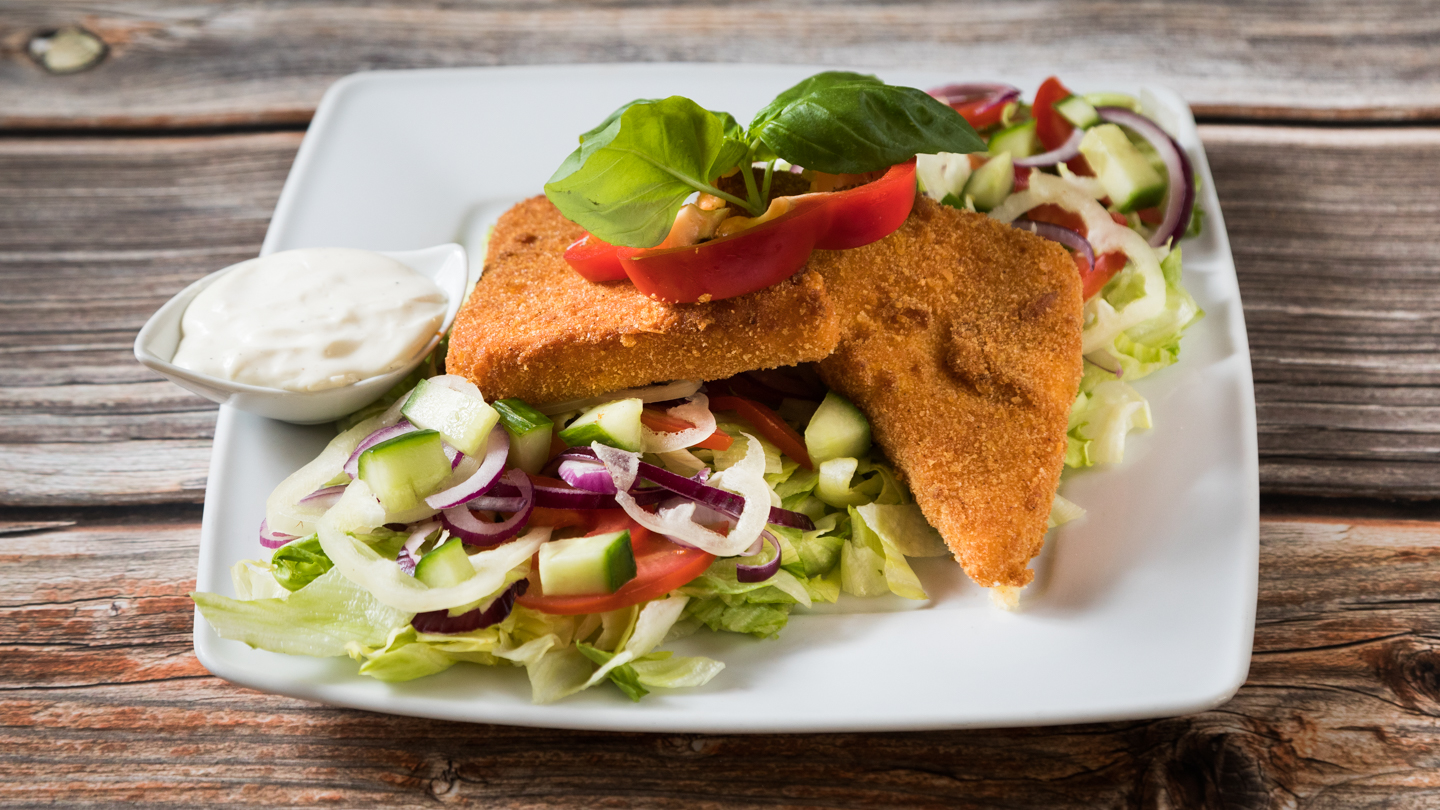 Rántott trappista sajt tartármártással ( köret nélkül )